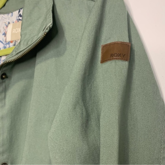 Roxy Jacket Small - Army Green- EUC - Buttons Zipper Pockets - Picture 9 of 16